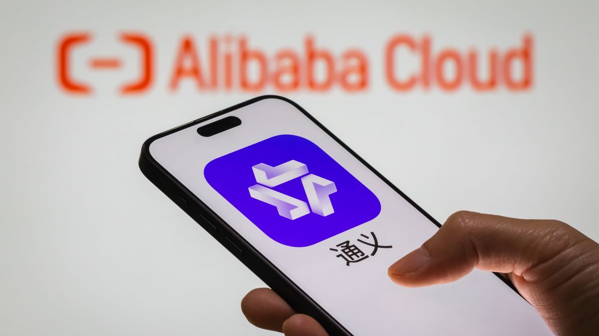 Qwen 2.5 Max: Can Alibaba Challenge OpenAI and DeepSeek?
