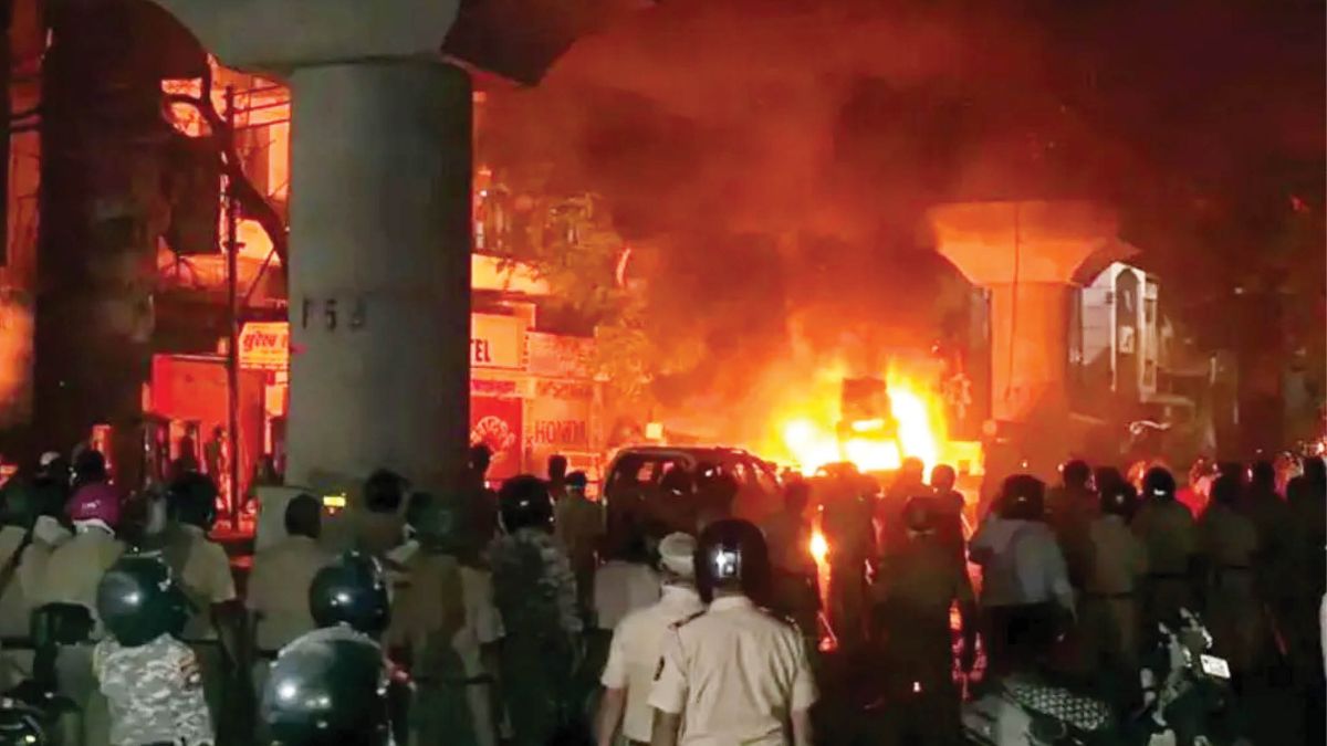 Hindu-Muslim riots in Nagpur, India imposed curfew