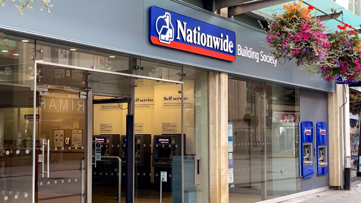 Nationwide Drops Mortgage Rates Below 4% – Time to Refinance?