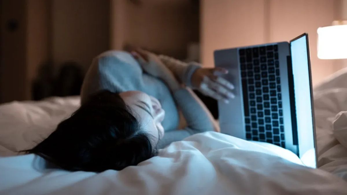 Blue Light Really Ruin Your Sleep, or Overhyped Myth