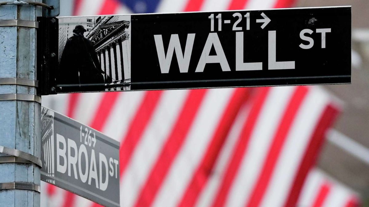 Wall Street's Meltdown: Tariff Fears Spark Chaos in Global Markets