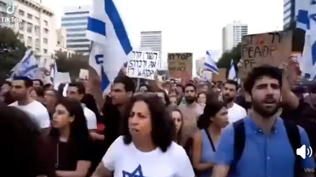 Fact Check: Are Israelis Really Begging Iran for Forgiveness?