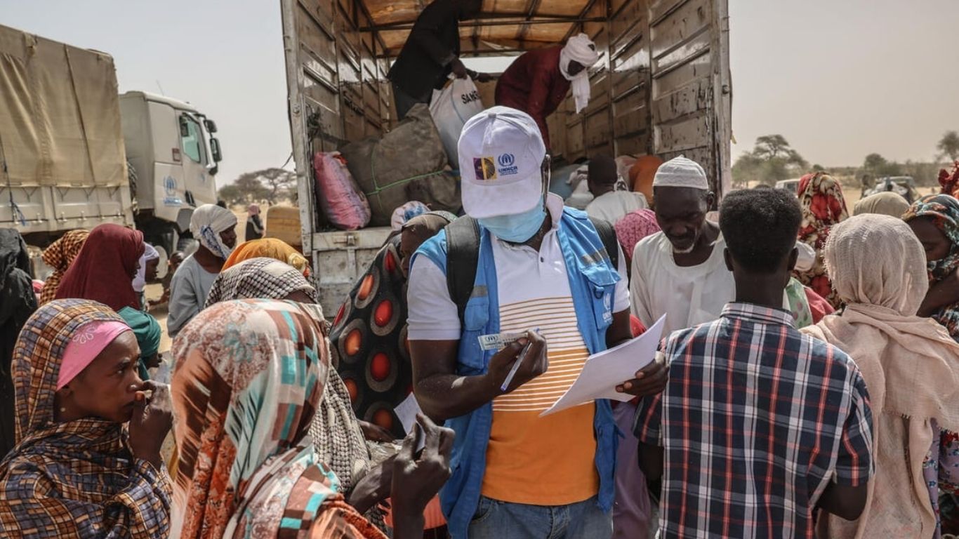 4 Million Displaced: Sudan Crisis Reaches Breaking Point 1 4 Million Displaced: Sudan Crisis Reaches Breaking Point
