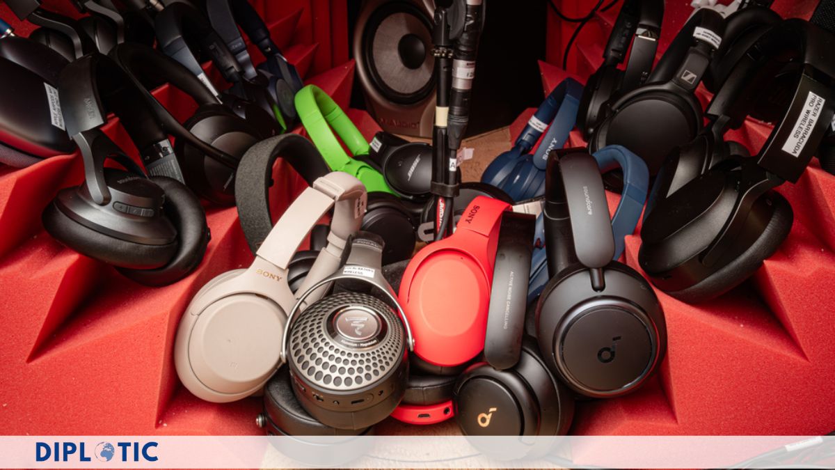 The Double-Edged Sword of Noise-Cancelling Headphones