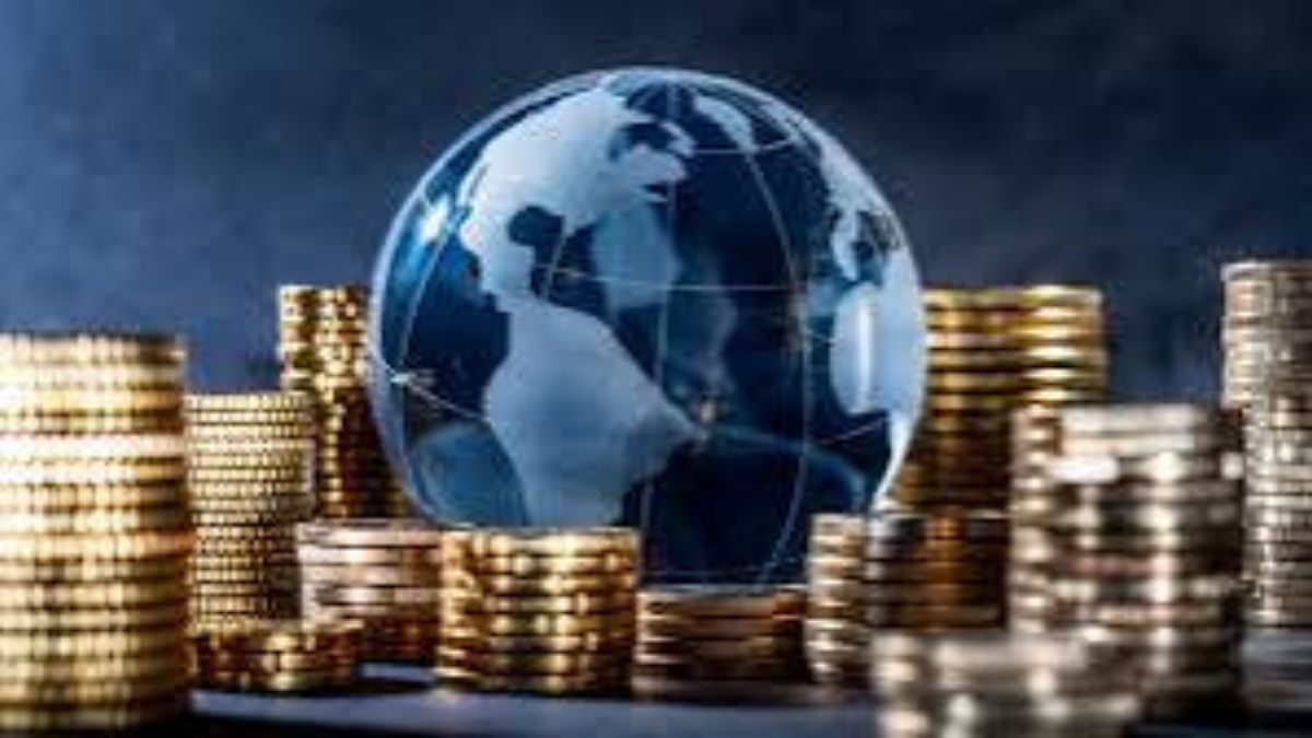 A World on Edge: Can Central Banks Save Markets from Political Chaos?