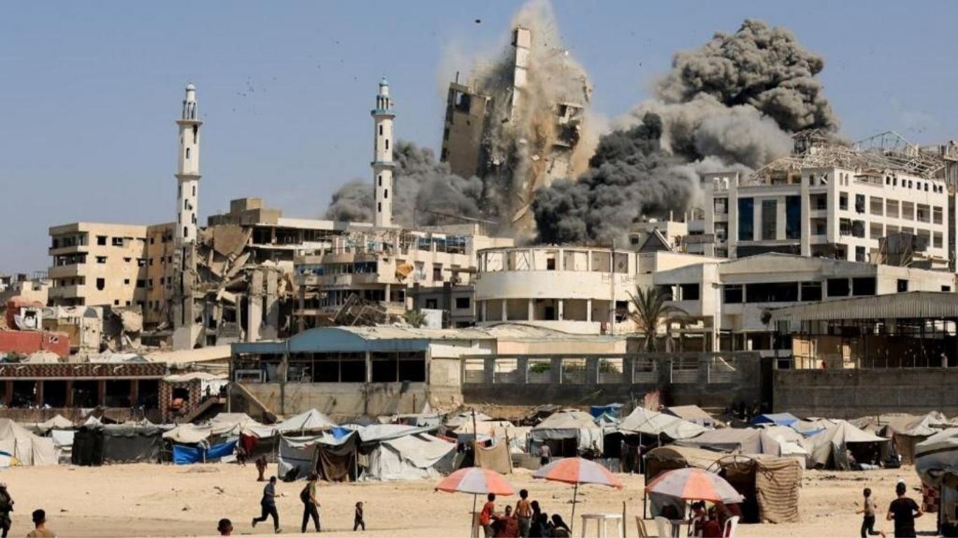 Israel’s Ground Offensive Deepens Inside Gaza