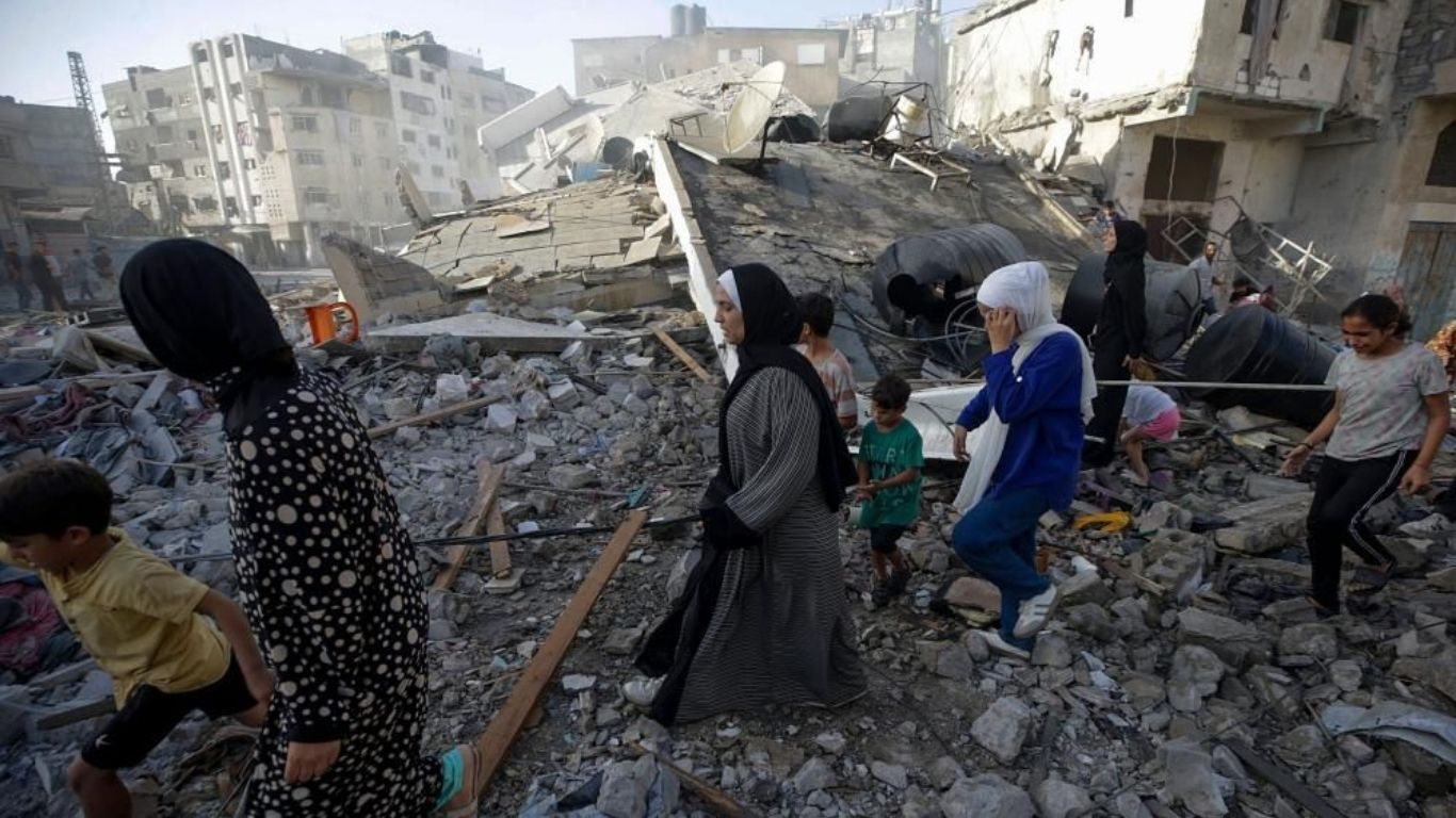 Trump asks Hamas to move fast or face bloodshed