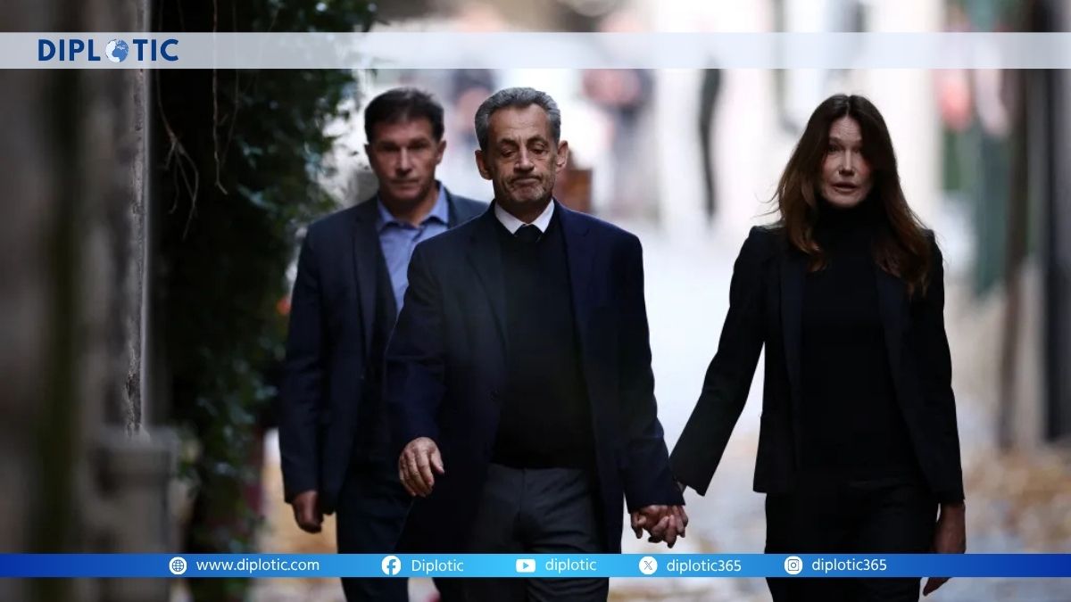 Sarkozy Released After Three Weeks in Prison